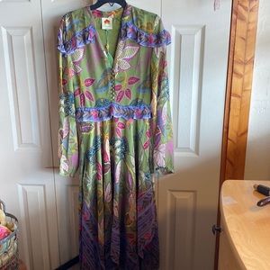 COPY - FARM RIO NWT WILD JUNGLE Long Sleeve Flowy Handkerchief Midi Dress Size …